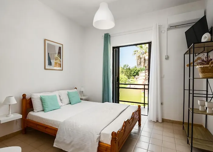 The Springfield Corner By Konnect * Ύψος